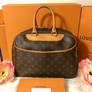 Authentic Louis Vuitton Deauville bag